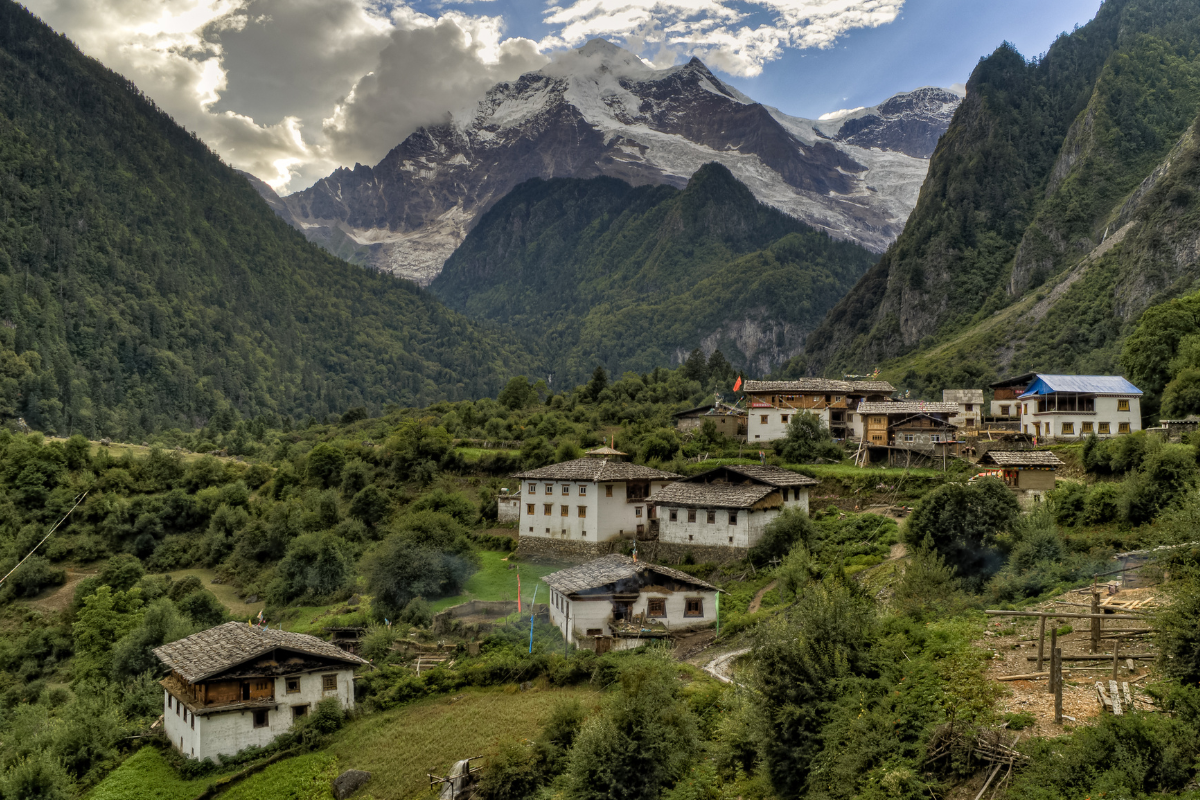 CIER Nepal - village on mountainside
